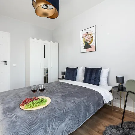Lumina Luxury For Family Next To Ksiezy Mlyn * Lodž
